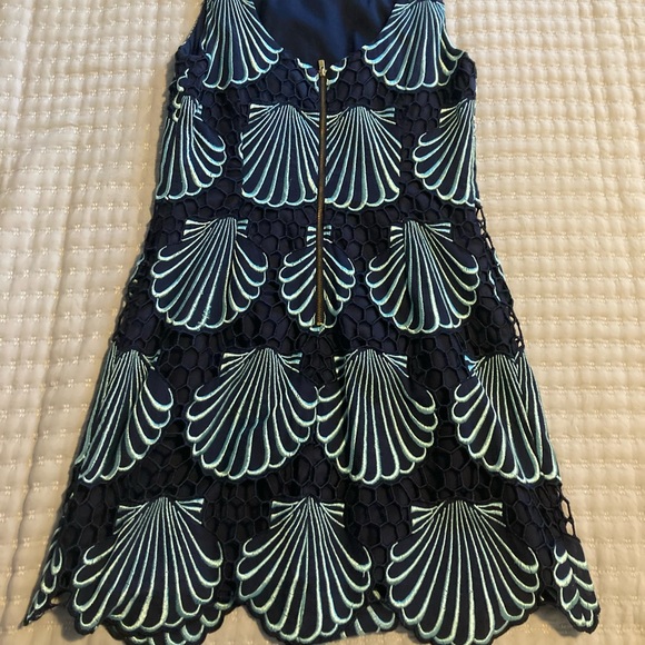 Lilly seashell scallop bottom dress - Picture 2 of 2